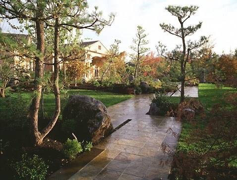 Японский сад в Средиземноморье с фото