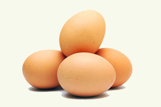 Можно ли из холодильника подложить куриные яйца под несушку? с фото